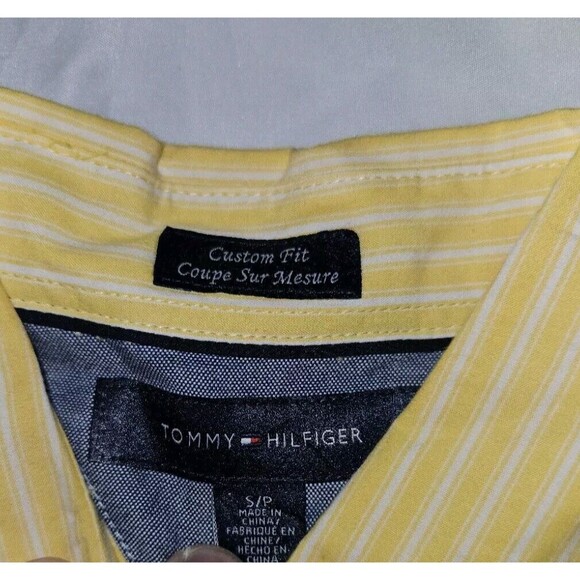 2 VTG Tommy Hilfiger Shirts Mens Small Multicolor Plaid Button Down Long Sleeve - Picture 5 of 9